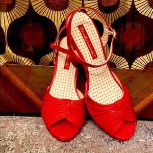 BAIT red heels EUC size 9